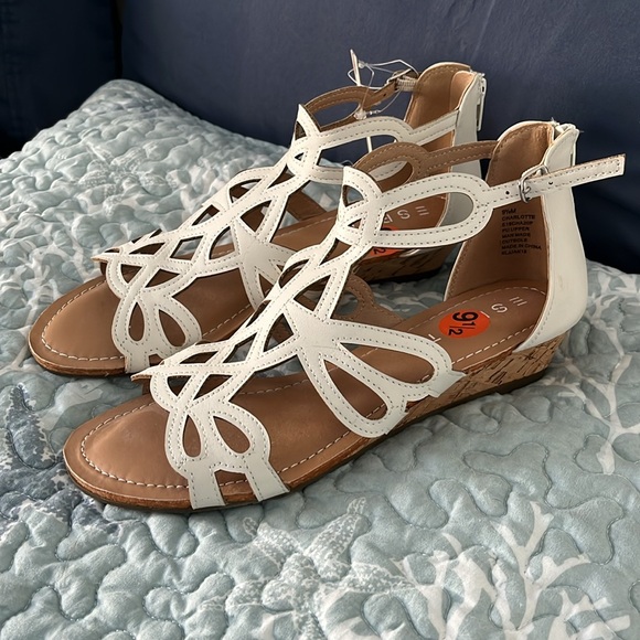 Esprit Women's White Sandals size 9.5 - Picture 2 of 8